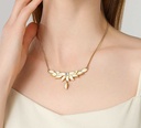 Leaf Shape Zircon Elegant Enamel Pendant Necklace3